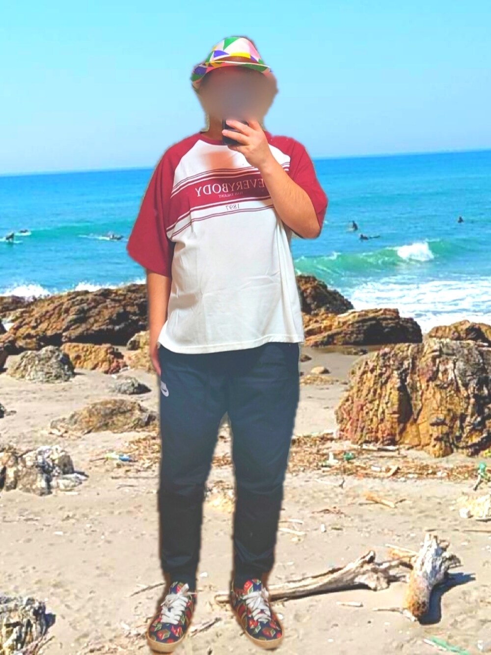 ãã¯ã€ãç³»ã®Tã·ã£ã/ã«ãããœãŒããã©ãã¯ç³»ã®ãã³ãããã«ãŒç³»ã®ã¹ããŒã«ãŒãççšããã¡ã³ãºã®å€ã³ãŒãã£ããŒãã®1æç®ã®åç