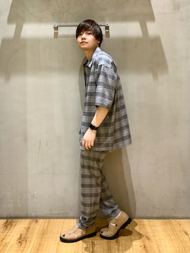 「GLOBAL WORK（グローバルワーク）のアーバンスラックスAIR/262004（その他パンツ）」を使った、いしかわさん（メンズ・168cm）の春コーディネート