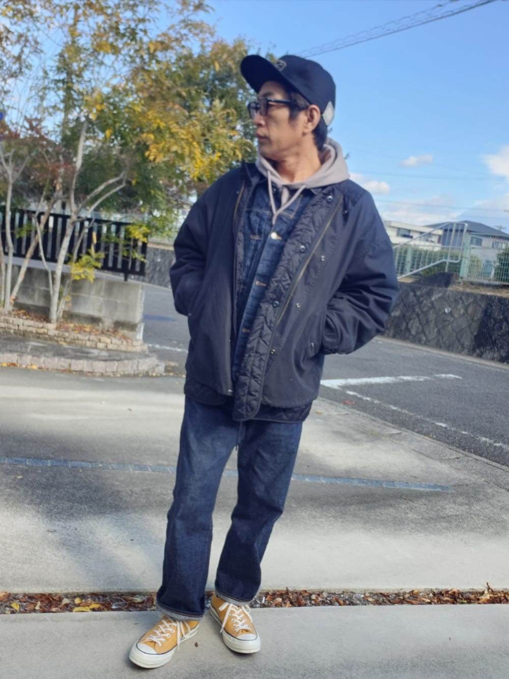 「hwdogのアイテム（キャップ、ブラック系）」を使った、ツトムさん（メンズ・168cm）の冬コーディネートの1枚目の写真