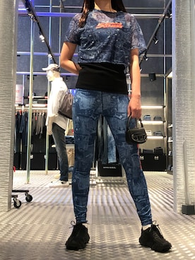 「DIESEL OSAKA」｜「アイテム（パンツ）」を使った、チョリさん（レディース・163cm）の春コーディネート