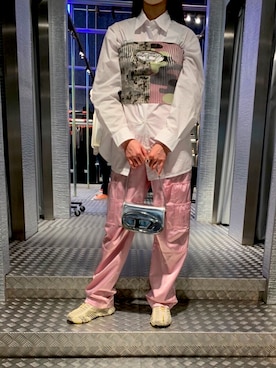 「DIESEL OSAKA」｜「アイテム（パンツ）」を使った、チョリさん（レディース・163cm）の春コーディネート