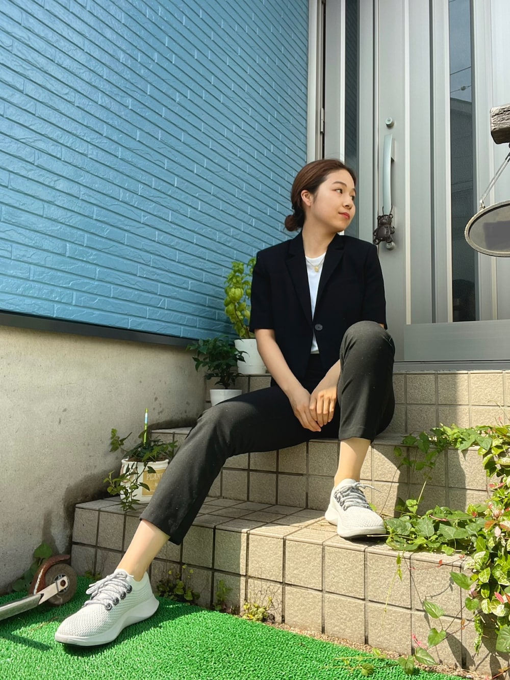 「大人カジュアル、オフィスカジュアル、パンツスタイル、セットアップ風、ZARA、UNIQLO U、allbirds、プチプラコーデ、スニーカーコーデ、いいね、save、フォローお願いします🤑」｜「ZARAのアイテム（その他アウター、ブラック系）」を使った、sinoca☺︎さん（レディース・165cm）の夏コーディネートの1枚目の写真