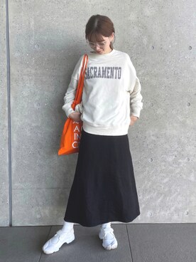 「NICE CLAUP（ナイスクラップ）のアイテム」を使った、𝑚 𝑖 𝑠 𝑎 𝑡 𝑜さん（レディース・161cm）の秋コーディネート