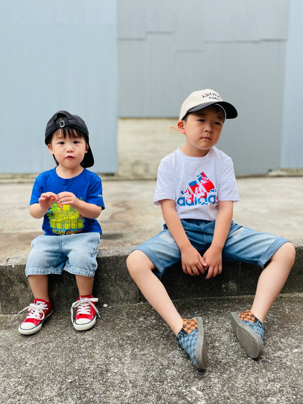 naaaさんの「adidas × Classic LEGOR グラフィック半袖Tシャツ / アディダス（adidas）」を使ったコーディネートの1枚目の写真