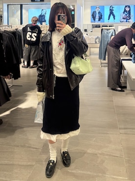 「pillingsのアイテム（スカート、ブルー系）」を使った、myさん（レディース・161cm）の冬コーディネート