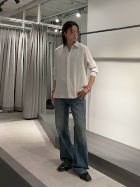 「Lui's（ルイス）のソフトタッチベーシックシャツ（シャツ/ブラウス、ホワイト系）」を使った、Ryu.さん（メンズ・172cm）の秋コーディネート