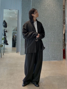 「Lui's（ルイス）のアイテム（スラックス）」を使った、Ryu.さん（メンズ・172cm）の春コーディネート