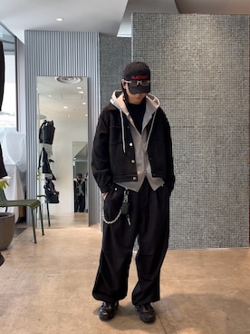 「Lui's（ルイス）のパラシュートスラックスパンツ（カーゴパンツ、ブラック系）」を使った、Ryu.さん（メンズ・172cm）の春コーディネート
