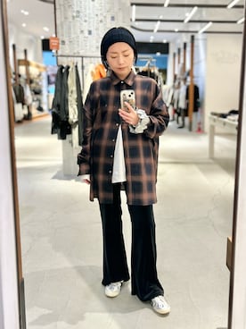 「アイテム（ヘアアクセサリー）」を使った、Akihooooo!さん（レディース・153cm）の秋コーディネート