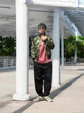 「アイテム（スリッポン）」を使った、モミヒゲさん（メンズ・175cm）の冬コーディネート