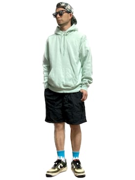 「アイテム（パーカー）」を使った、モミヒゲさん（メンズ・175cm・40代）の春コーディネート
