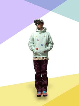 「アイテム（ポスター/アート）」を使った、モミヒゲさん（メンズ・175cm）の春コーディネート