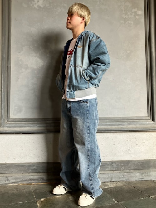 デニム パデッド ジャケット、GFX 長袖 Tシャツ、デニムパンツ