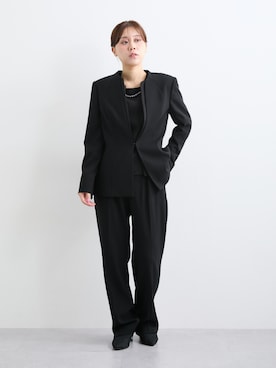 「nissen（ニッセン）の【喪服・礼服】洗える防しわ北陸ジャガード使いストレッチパンツスーツ（ジャケット+パール調アクセ付ブラウス+パンツ）＜大きいサイズ有＞（スーツセット、ブラック系）」を使った、KAYAさん（レディース・153cm）の夏コーディネート