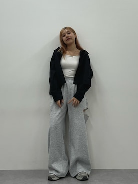 「レギュラー」｜「アイテム（スウェットパンツ）」を使った、KAYAさん（レディース・153cm）の秋コーディネート