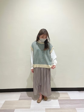 「Samansa Mos2 blue（サマンサモスモスブルー）のアイテム（ベスト）」を使った、Sakiさん（レディース・160cm）の冬コーディネート