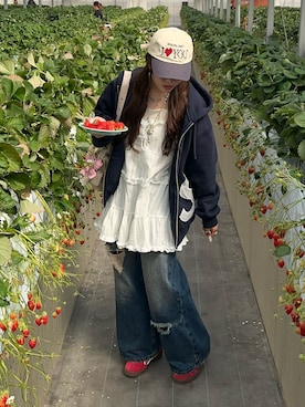 「アイテム（パーカー）」を使った、senaさん（レディース・158cm）の春コーディネート