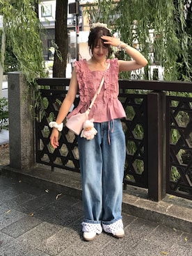 「w closet（ダブルクローゼット）の【レース素材が新登場！無地/チェック柄】フリフリノースリブラウス（シャツ/ブラウス、レッド系）」を使った、senaさん（レディース・158cm）の夏コーディネート