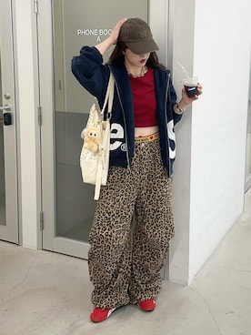 「アイテム（パーカー）」を使った、senaさん（レディース・158cm）の秋コーディネート
