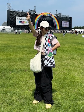 「フェスコーデ」｜「アイテム（スニーカー）」を使った、senaさん（レディース・158cm）の夏コーディネート