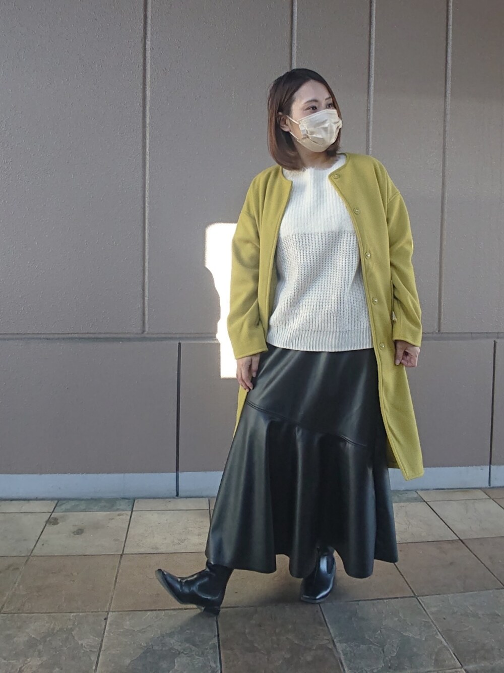 「Green　Parksのアイテム（ニット/セーター、グレー系）」を使った、智さん（レディース・160cm）の冬コーディネートの1枚目の写真
