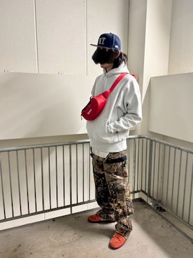 「アイテム（オールインワン・サロペット）」を使った、ぴ(●・▽・●)さん（メンズ・182cm）の秋コーディネート