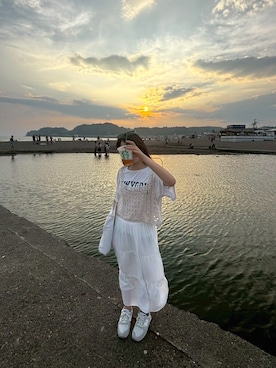 「アイテム（サングラス）」を使った、Annaさん（レディース・158cm）の秋コーディネート