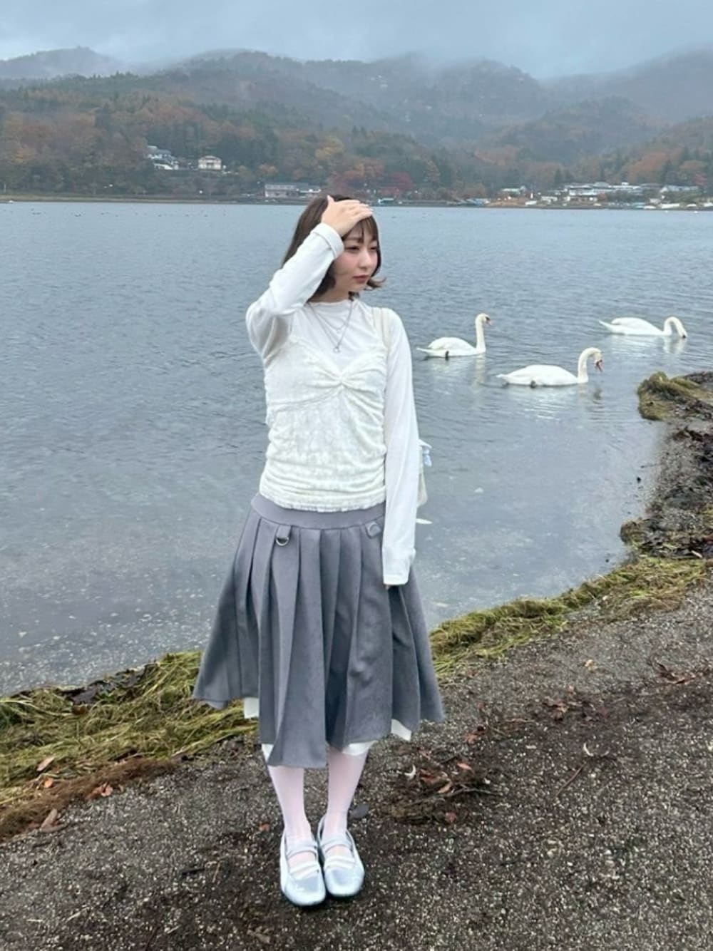 layered medium pleats skirt / レイヤード風ミディスカートを使った