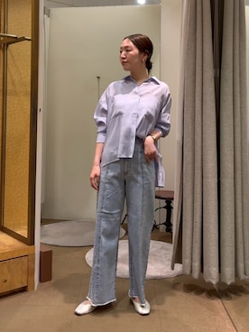 「Jena espace merveilleux（ジェナ　エスパスメルヴェイユ）の【通気性に優れた】バックシャーリングシャツ（シャツ/ブラウス、パープル系）」を使った、つっちぃさん（レディース・168cm）の春コーディネート
