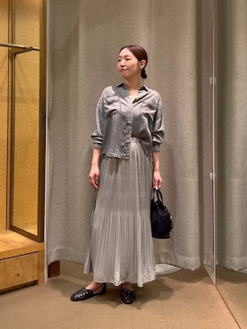 「Jena espace merveilleux（ジェナ　エスパスメルヴェイユ）の【待望のサイズ展開！シリーズ累計販売枚数1万枚突破！】テンセルデニムシャツ（シャツ/ブラウス、グレー系）」を使った、つっちぃさん（レディース・168cm）の春コーディネート