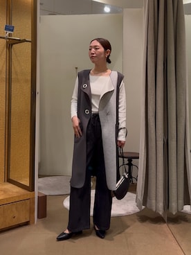 「Jena espace merveilleux（ジェナ　エスパスメルヴェイユ）のバーボタンワッフルジレ（ベスト、グレー系）」を使った、つっちぃさん（レディース・168cm）の春コーディネート