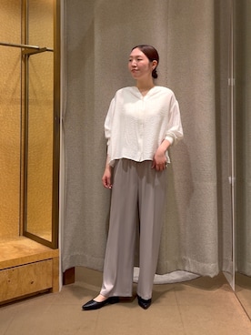 「Jena espace merveilleux（ジェナ　エスパスメルヴェイユ）の【自然な抜け感】リネンライクスキッパーブラウス（シャツ/ブラウス、ホワイト系）」を使った、つっちぃさん（レディース・168cm）の春コーディネート