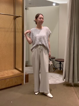 「Jena espace merveilleux(ジェナ エスパスメルヴェイユ)のスパンメッシュジレ(ニット/セーター、グレー系)」を使った、つっちぃさん(レディース・168cm)の夏コーディネート