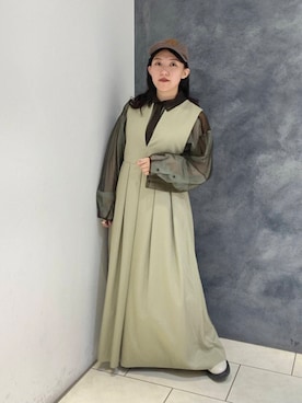 「アイテム（帽子）」を使った、園田愛さん（レディース・145cm）の秋コーディネート