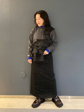 「KBF（ケイビーエフ）のシャーリングIラインスカート（スカート）」を使った、園田愛さん（レディース・145cm）の秋コーディネート