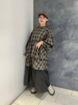 「アイテム（帽子）」を使った、園田愛さん（レディース・145cm）の秋コーディネート