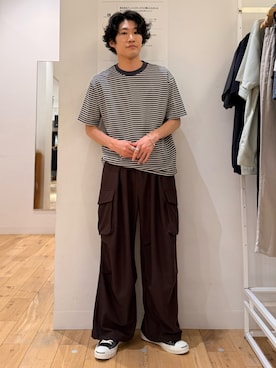 「SENSE OF PLACE by URBAN RESEARCH(センスオブプレイスバイアーバンリサーチ)のワイドカーゴパンツ(その他パンツ、ブラウン系)」を使った、shinyaさん(メンズ・175cm)の夏コーディネート