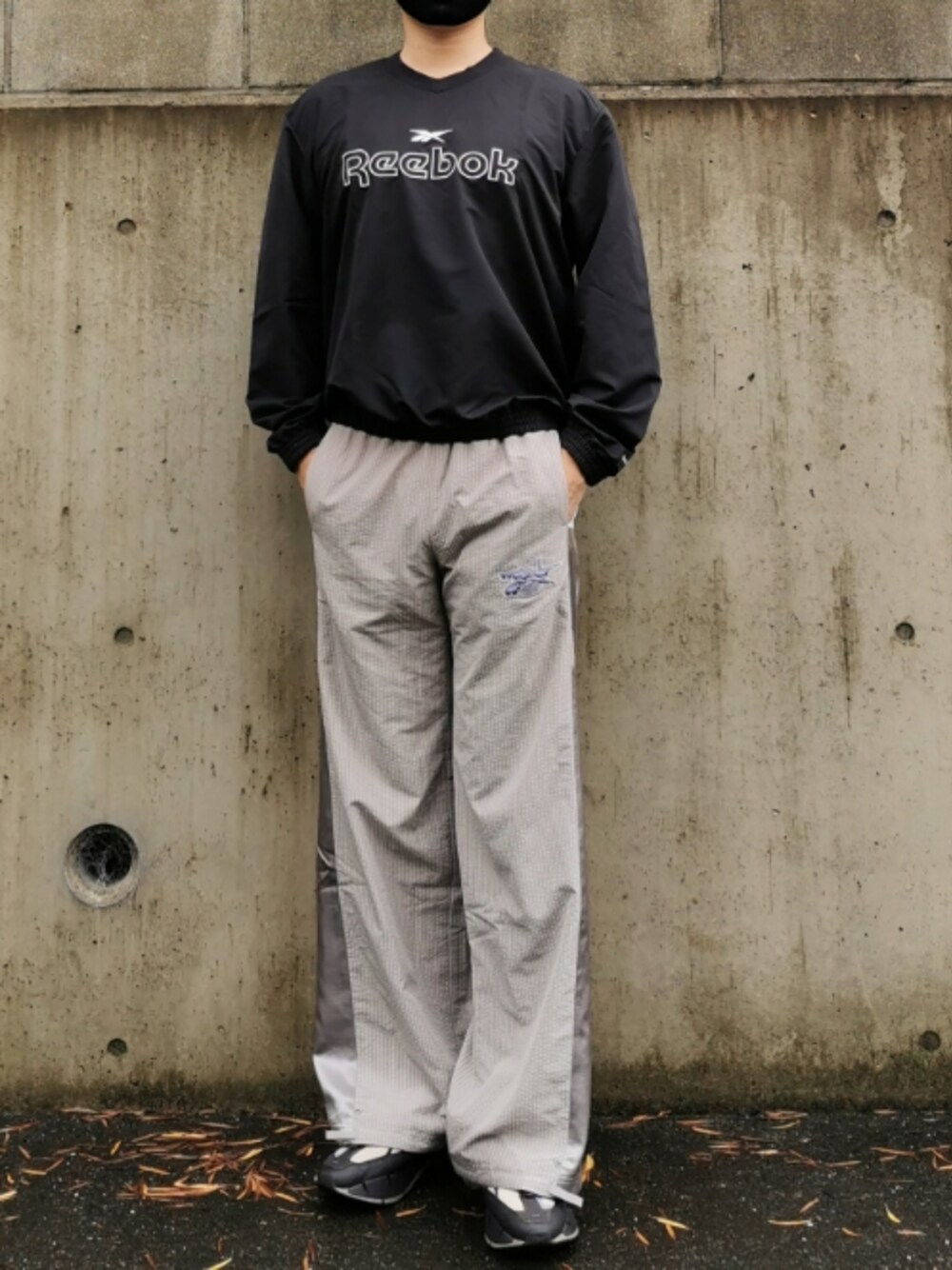 「ootd、outfit、reebok」｜「Reebokのアイテム（パンツ、ベージュ系）」を使った、ｾﾒﾝﾄさん（メンズ・189cm）の秋コーディネートの1枚目の写真