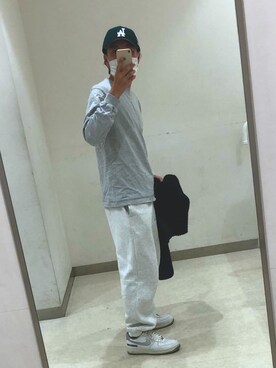 「アイテム（スウェットパンツ）」を使った、マーティーさん（メンズ・160cm）の冬コーディネート