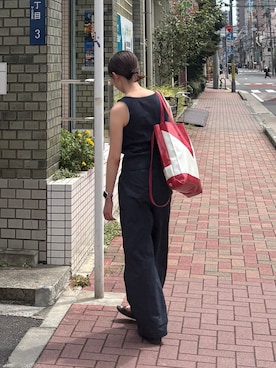 「crocs（クロックス）のアイテム」を使った、彗さん（レディース・157cm）の夏コーディネート