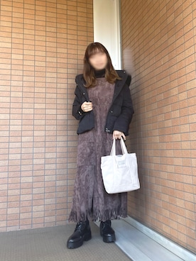 「厚底ブーツ」｜「アイテム（ジャンパースカート）」を使った、t o m o 🍓さん（レディース・150cm）の冬コーディネート