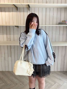 「ブルーコーデ」｜「アイテム（ブルゾン）」を使った、ainoさん（レディース・155cm）の秋コーディネート