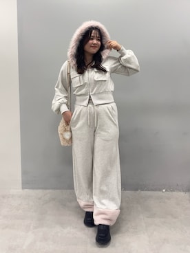 「アイテム（スウェットパンツ）」を使った、ainoさん（レディース・155cm）の秋コーディネート