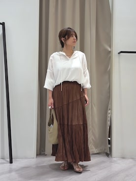 「Jena espace merveilleux(ジェナ エスパスメルヴェイユ)の〈7/9インスタライブご紹介アイテム〉リボン付きスキッパーブラウス(シャツ/ブラウス、ホワイト系)」を使った、monchankhさん(レディース・149cm)の夏コーディネート