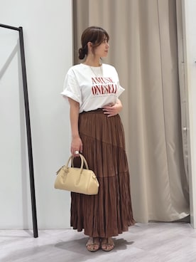 「Jena espace merveilleux(ジェナ エスパスメルヴェイユ)の〈7/17インスタライブご紹介アイテム〉【接触冷感】ロゴスムースTシャツ(Tシャツ/カットソー、ホワイト系)」を使った、monchankhさん(レディース・149cm)の夏コーディネート