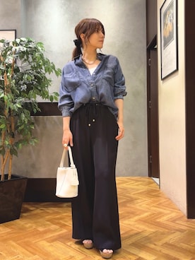 「Jena espace merveilleux(ジェナ エスパスメルヴェイユ)の【待望のサイズ展開!シリーズ累計販売枚数1万枚突破!】テンセルデニムシャツ(シャツ/ブラウス、ブルー系)」を使った、monchankhさん(レディース・149cm)の夏コーディネート