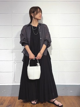 「Jena espace merveilleux（ジェナ　エスパスメルヴェイユ）の袖ギャザーガーゼシャツ（シャツ/ブラウス、グレー系）」を使った、monchankhさん（レディース・149cm）の春コーディネート