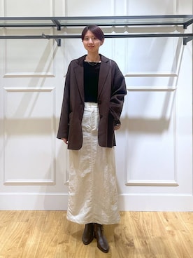 「アイテム（テーラードジャケット）」を使った、apartby32さん（レディース・168cm・20代）の秋コーディネート