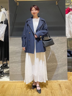 「A part by（アパートバイ）の【Sサイス展開】キンボタンミディトレンチ（トレンチコート、ブルー系）」を使った、apartby32さん（レディース・168cm）の春コーディネート