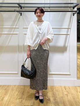 「A part by（アパートバイ）のUVカット/ドロストBIG Vカーディガン（カーディガン/ボレロ、ホワイト系）」を使った、apartby32さん（レディース・168cm）の春コーディネート
